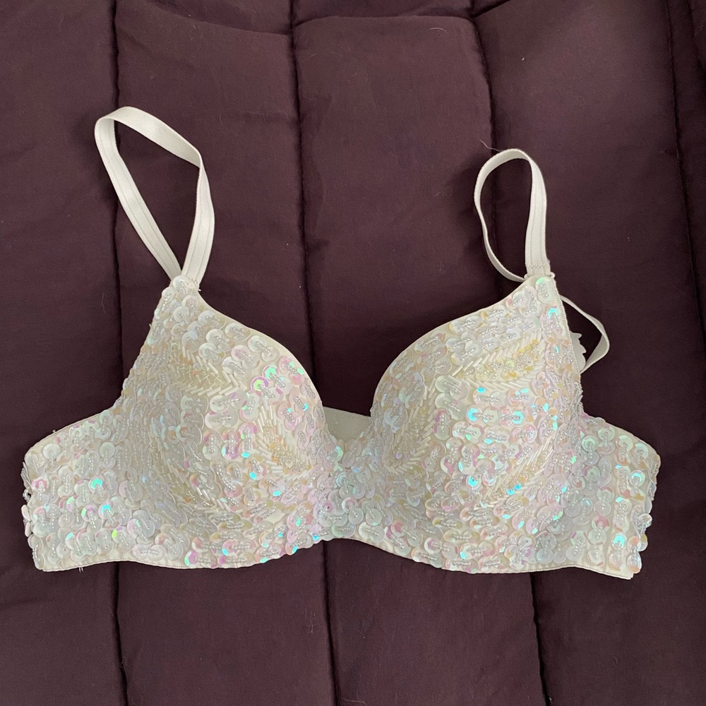 iHeartRaves bra top